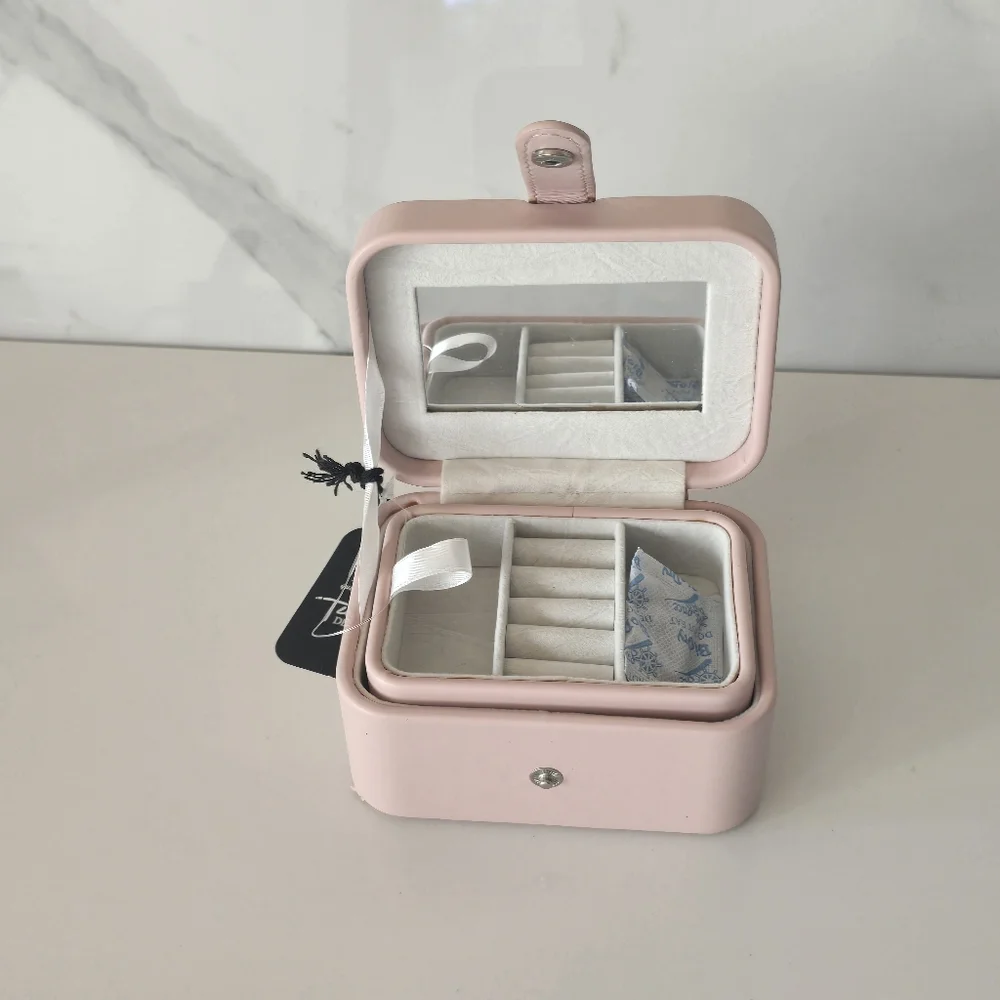 Tuscan Designs | Designs Pink Travel Jewelry Case